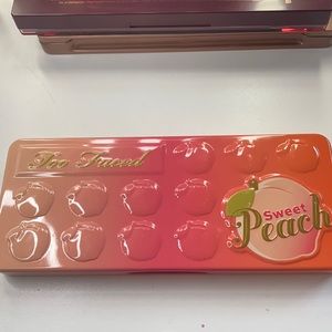 Too faced sweet peach